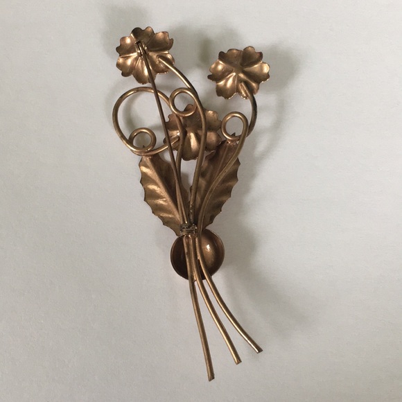 Vintage 1940s Oversized Large Floral Brooch Pin - Picture 3 of 3